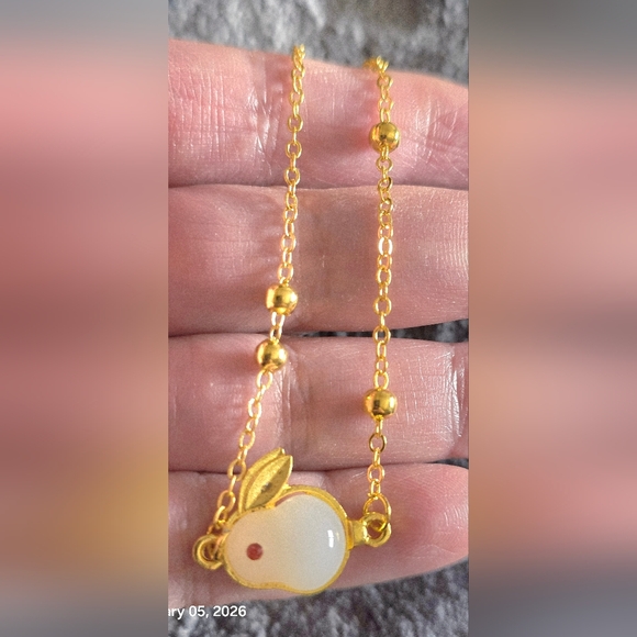 Jade Rabbit Bracelet - Picture 2 of 3